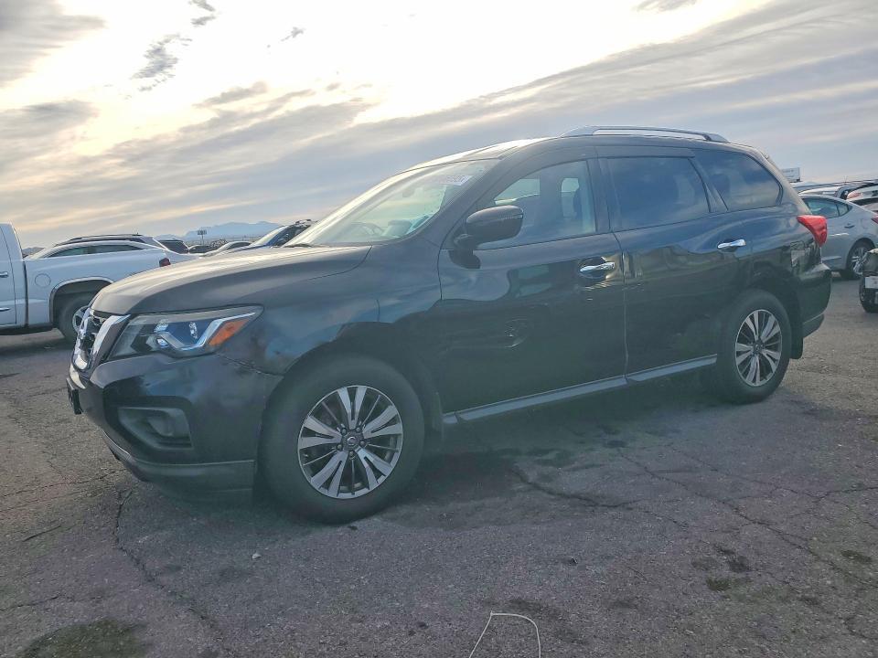 2017 Nissan Pathfinder s
