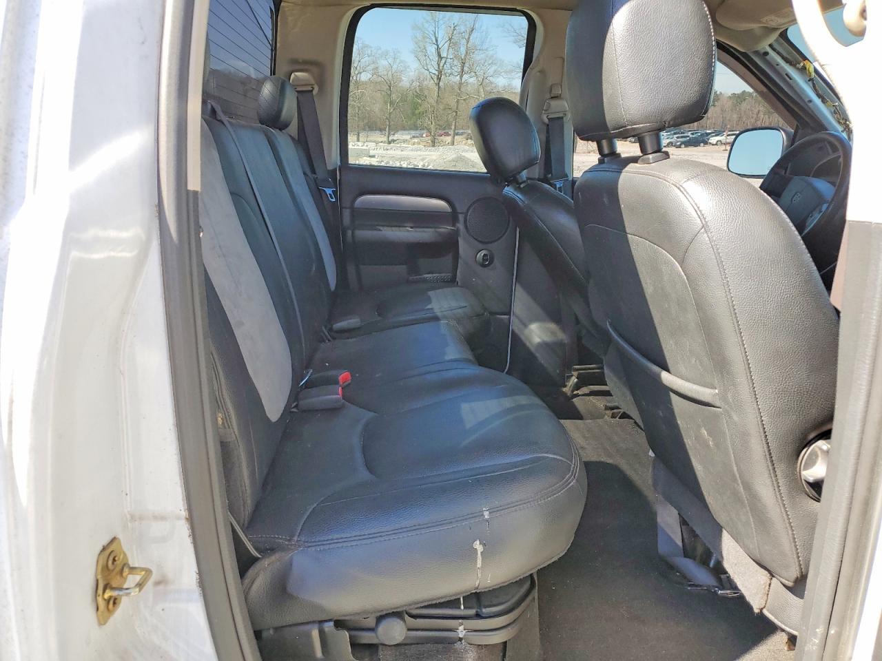 2004 Dodge RAM 1500 ST
