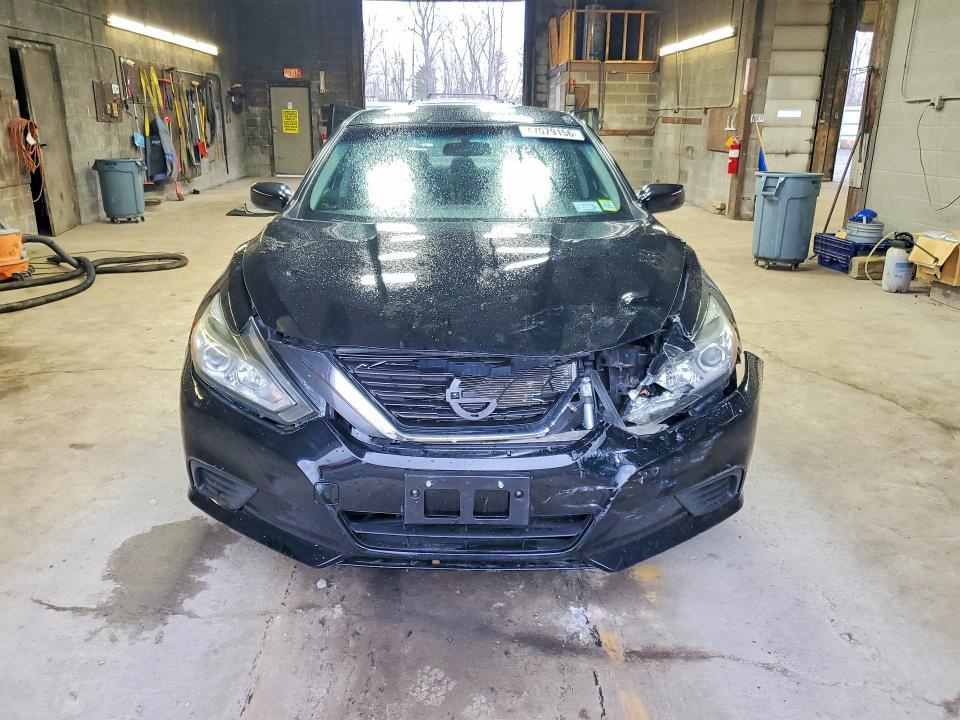 2016 Niss Altima