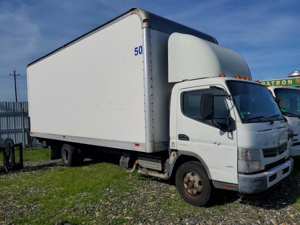 2016 Mitsubishi Fuso FEC92S Delivery Truck