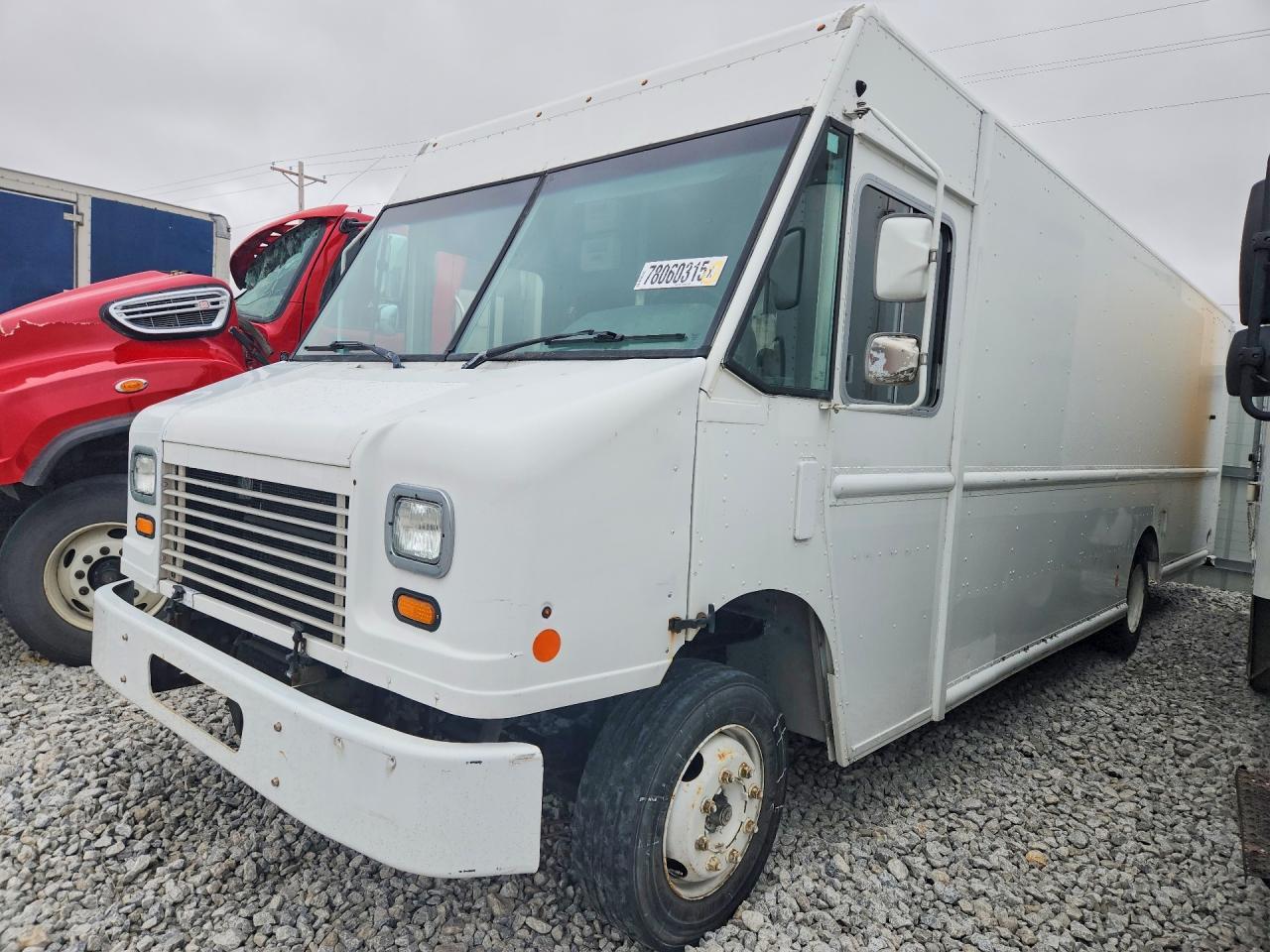 2013 Freightliner MT45G Delivery Truck