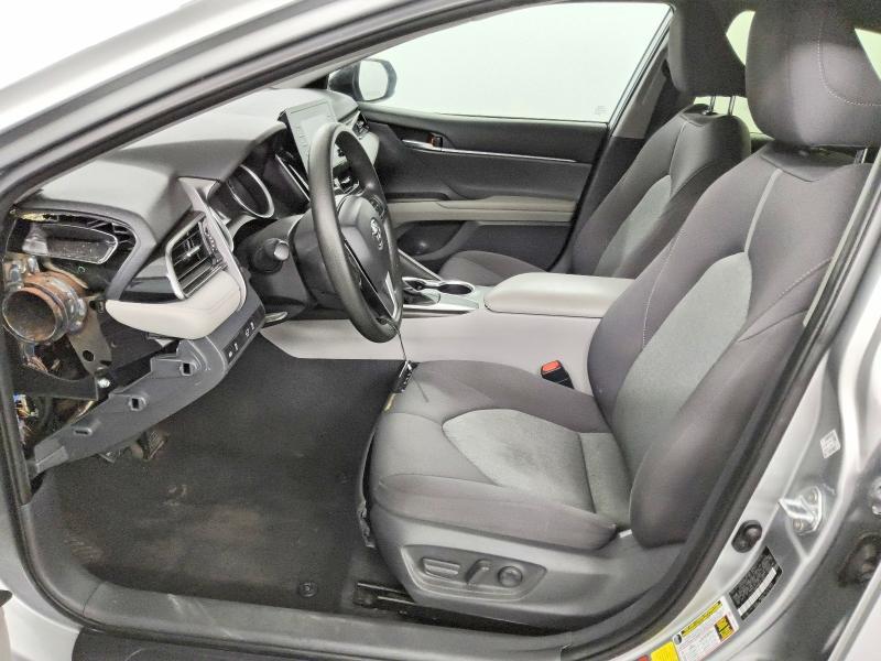 2021 Toyota Camry le