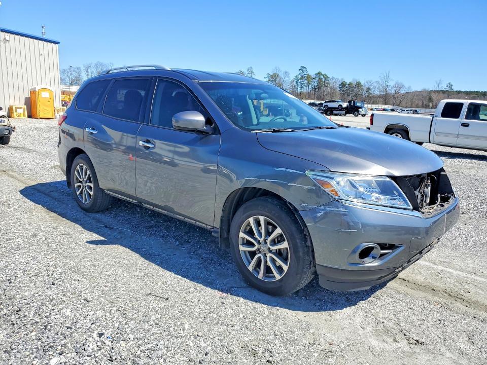 2015 Nissan Pathfinder s