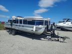 2014 Bennington Marine 24SLX EPP Tritoon-Boat