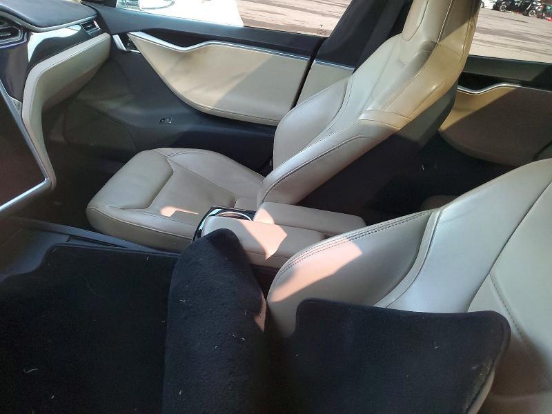 2015 Tesla Model s 85D