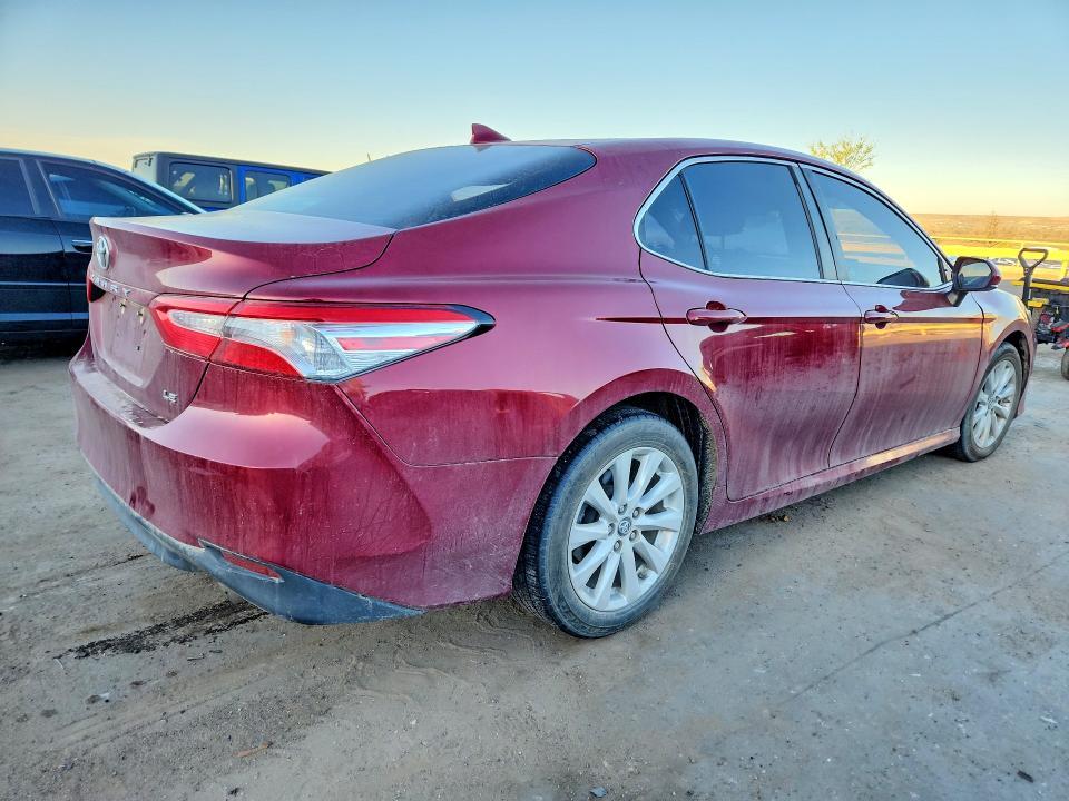 2019 Toyota Camry le