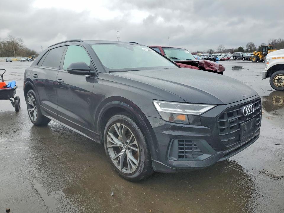 2021 Audi Q8 Premium