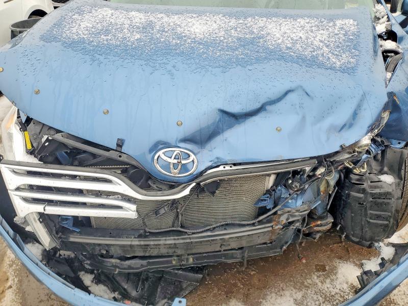 2011 Toyota Venza awd V6