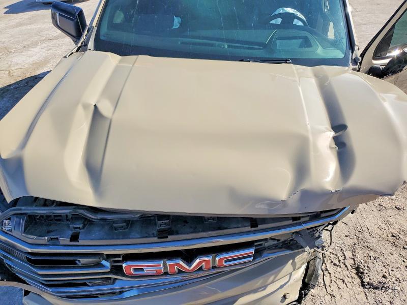 2022 GMC Sierra K1500 AT4