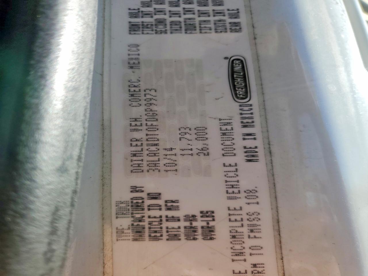 2015 Freightliner Business Class M2 BOX Truck