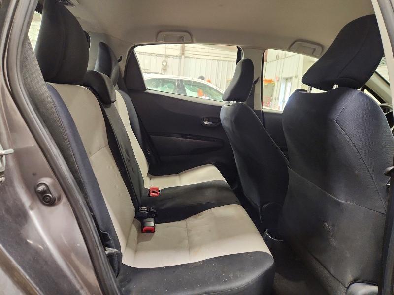 2013 Toyota Yaris 5-door le