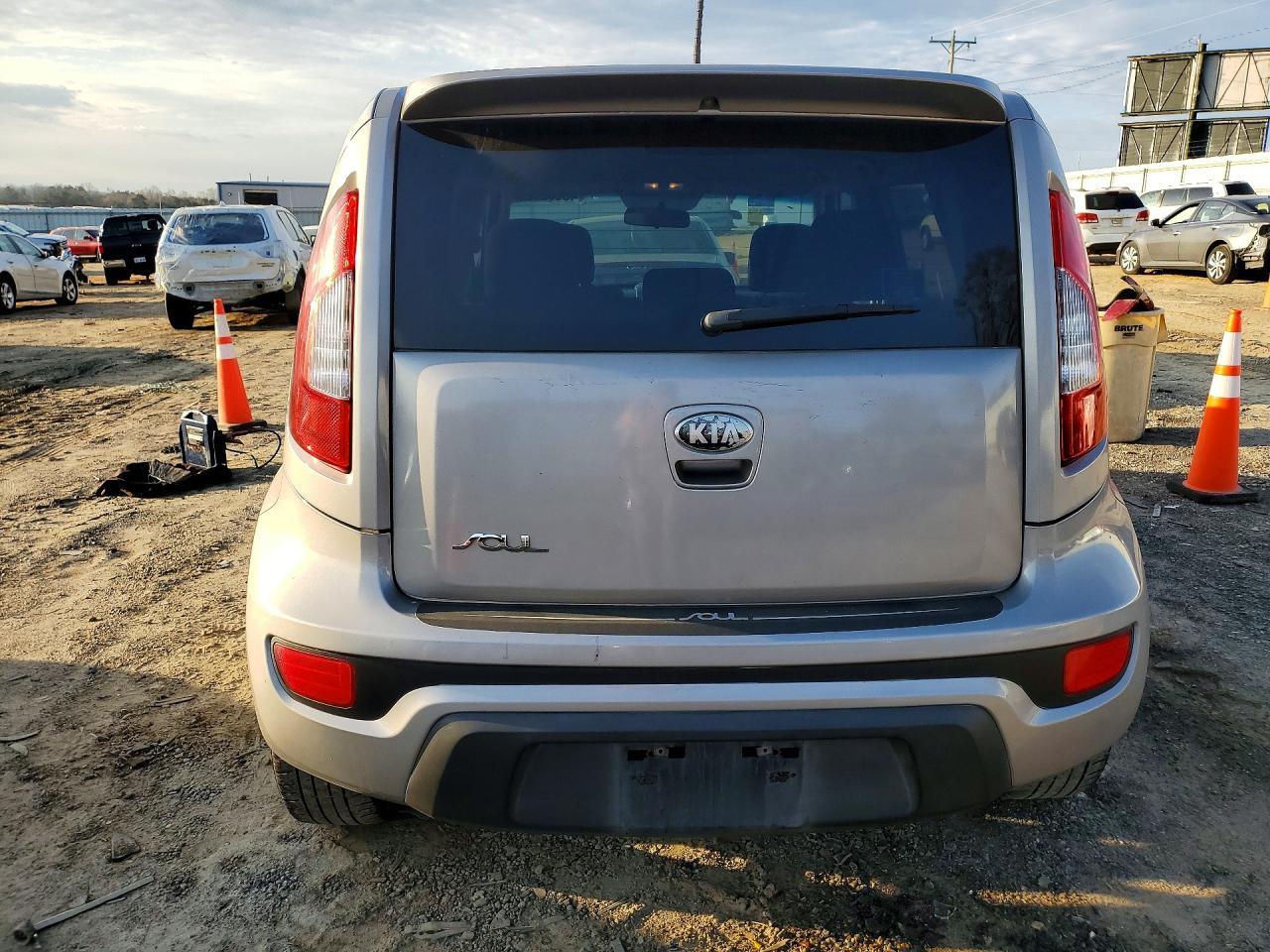 2013 KIA Soul +