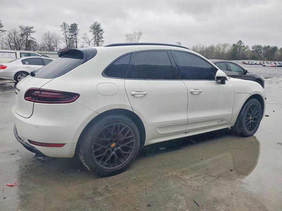 2017 Porsche Macan gts