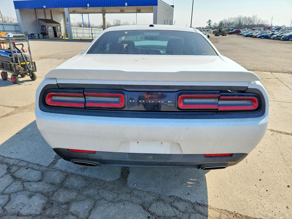 2015 Dodge Challenger sxt