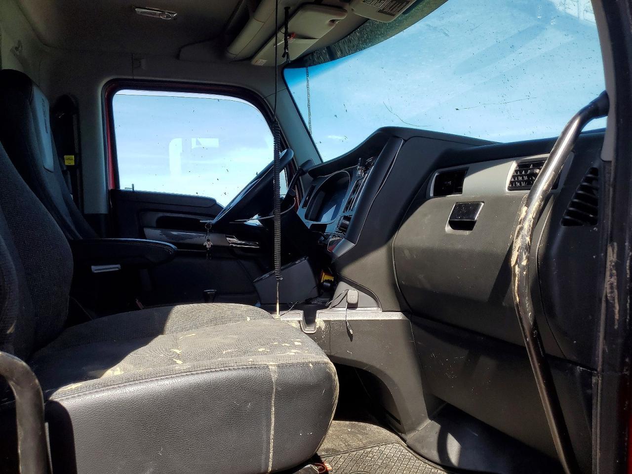 2023 Kenworth T880 Dump Truck