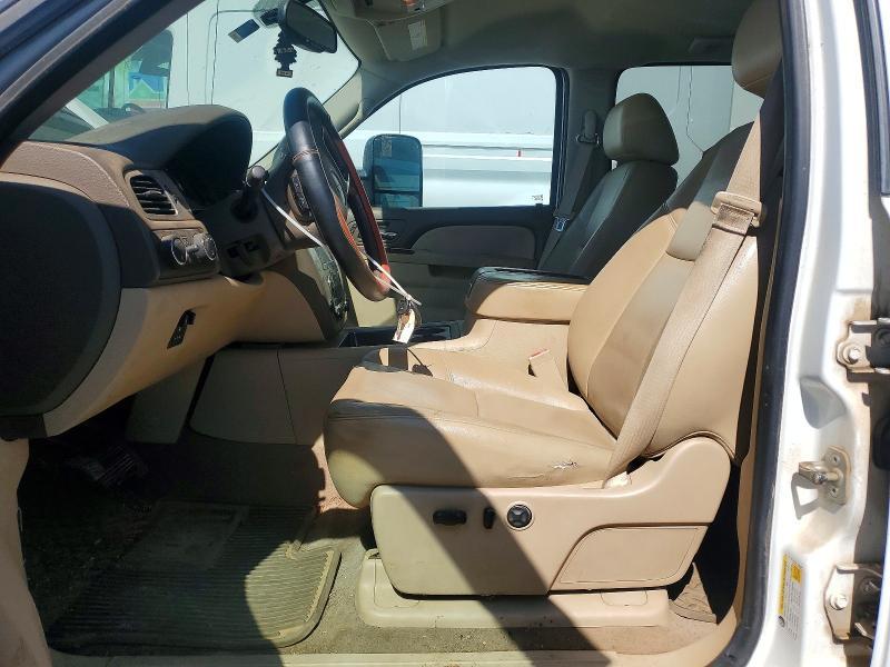 2013 GMC Sierra 2500 Flatbed Truck