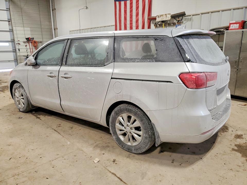 2015 KIA Sedona l