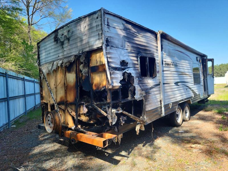 2009 Dutchmen Four Winds Camper