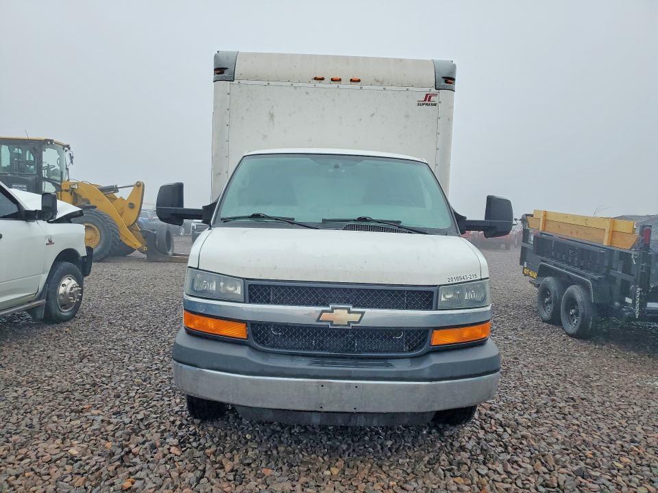 2018 Chevrolet Express BOX Truck