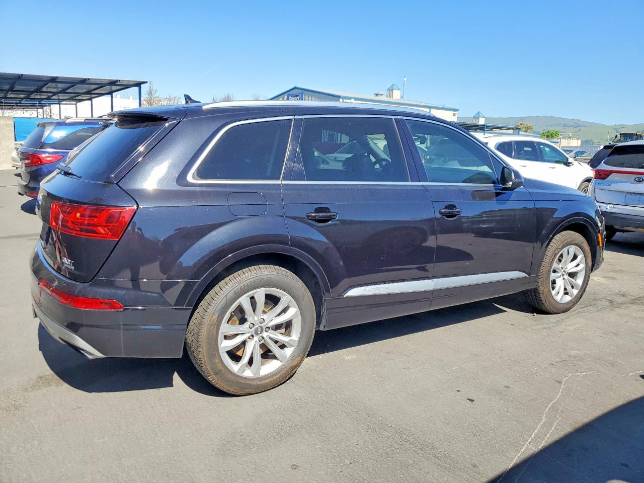 2017 Audi Q7 Premium Plus