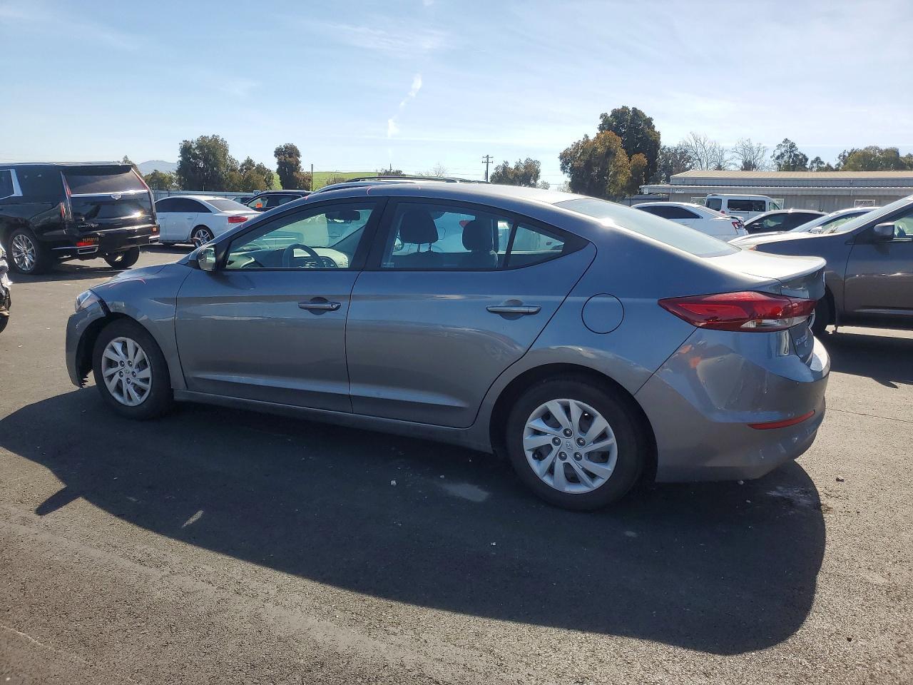 2018 Hyundai Elantra se