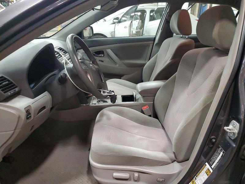 2010 Toyota Camry le