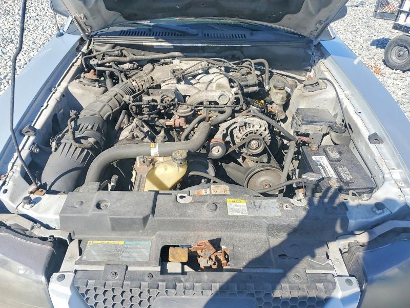 2004 Ford Mustang