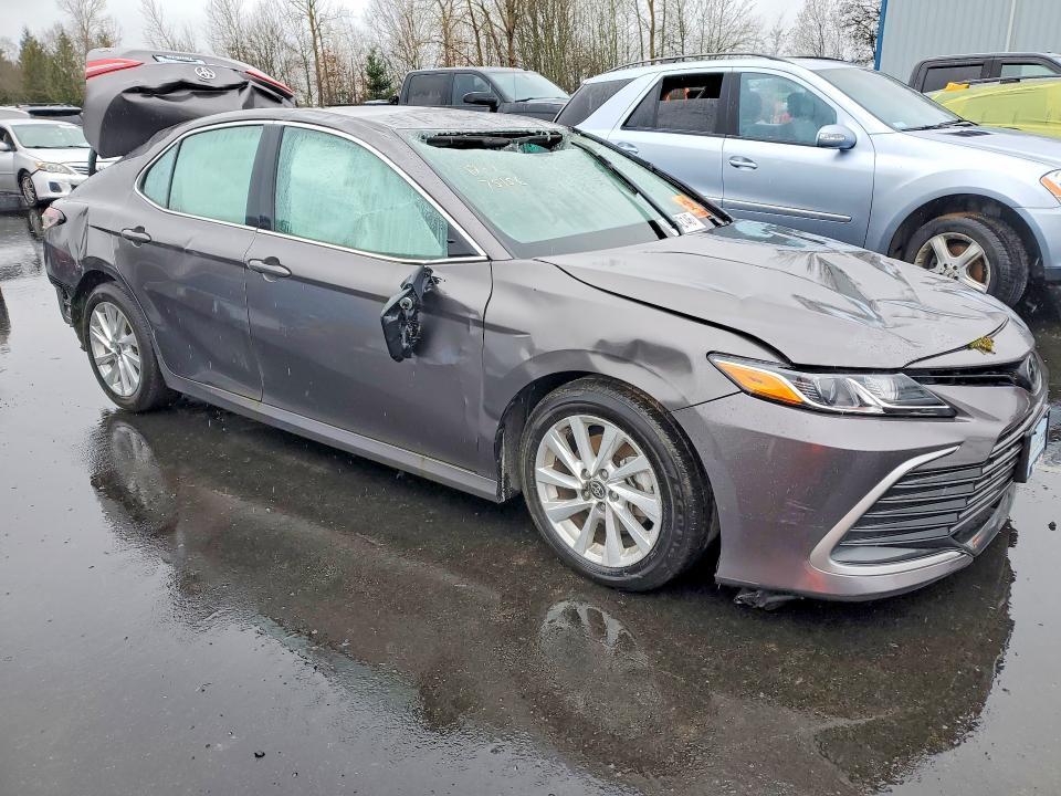 2023 Toyota Camry le