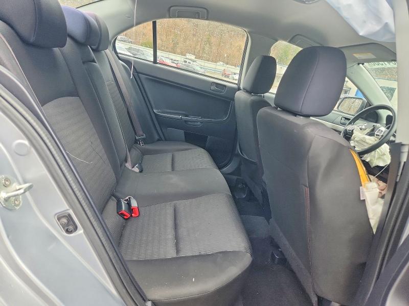 2013 Mitsubishi Lancer se