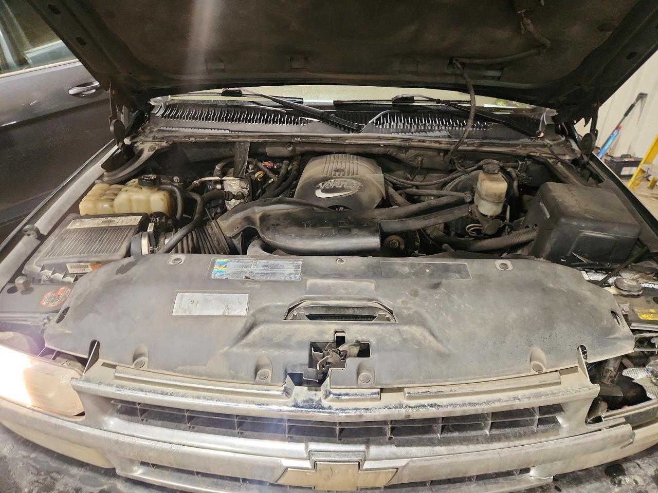 2002 Chev Suburban