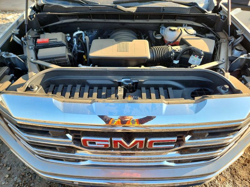 2025 GMC Sierra K1500 SLT