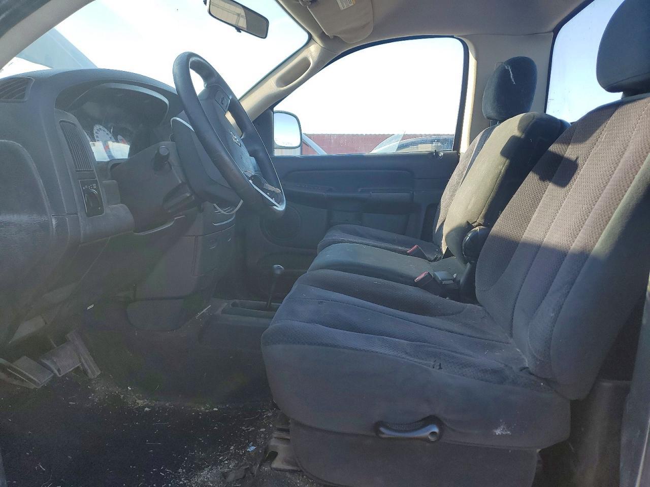 2005 Dodge RAM 1500 ST