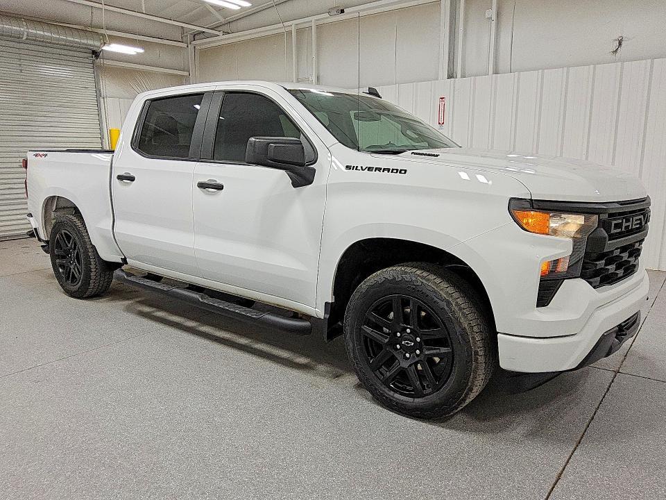 2025 Chevrolet Silverado K1500 Custom