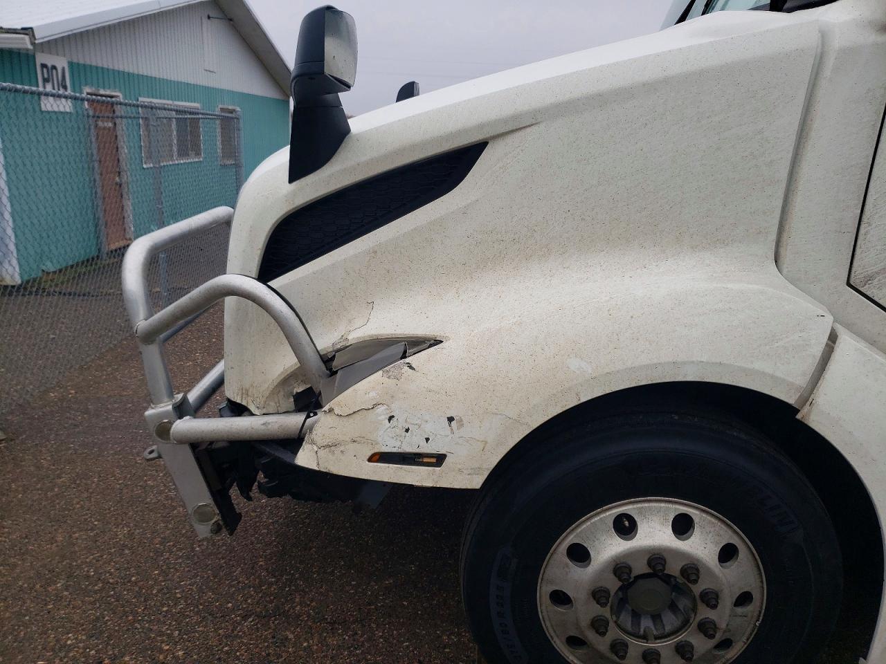 2019 Volv O VNL Semi Truck