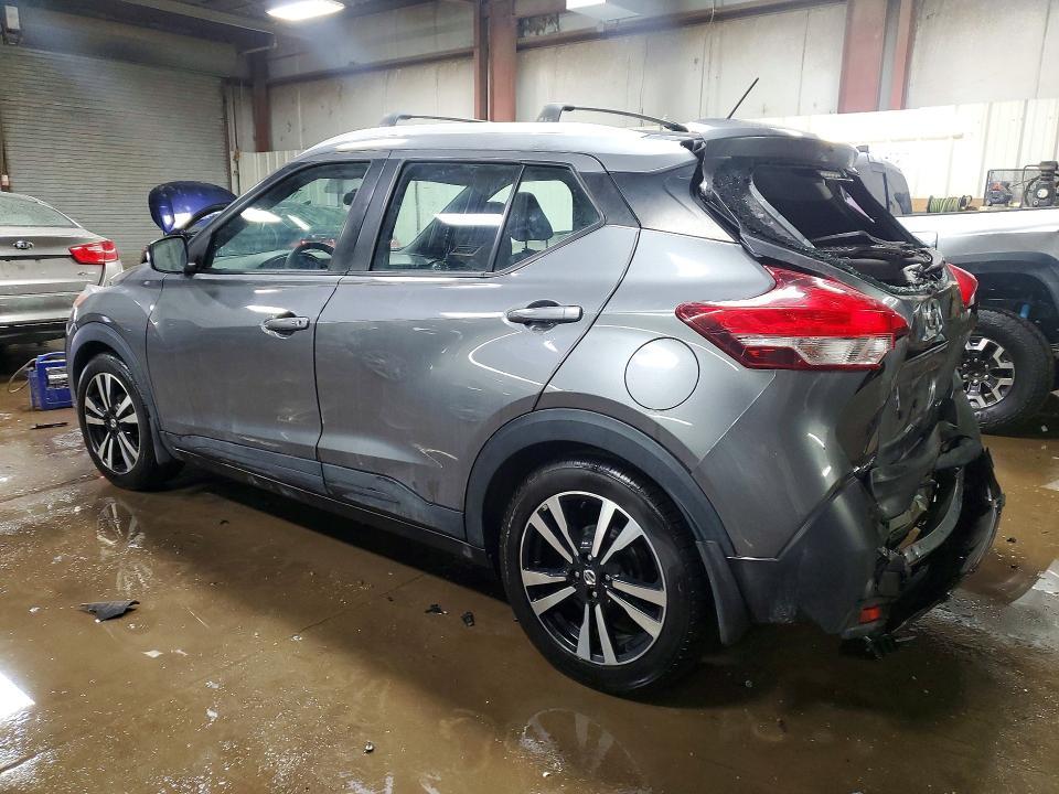 2019 Nissan Kicks sv