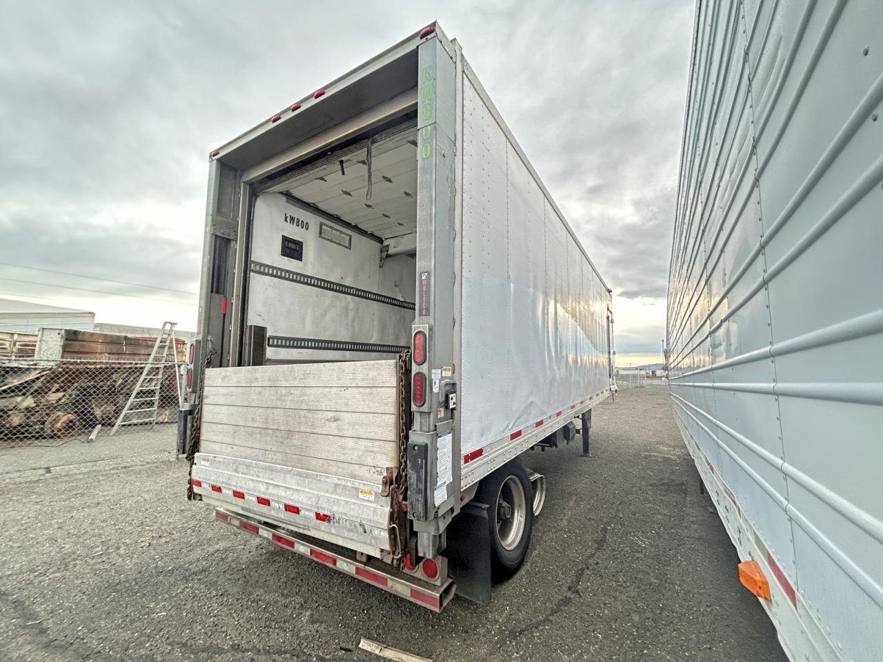 2021 Arrow 2021 Utility VS2RA Refrigerated Van Trailer