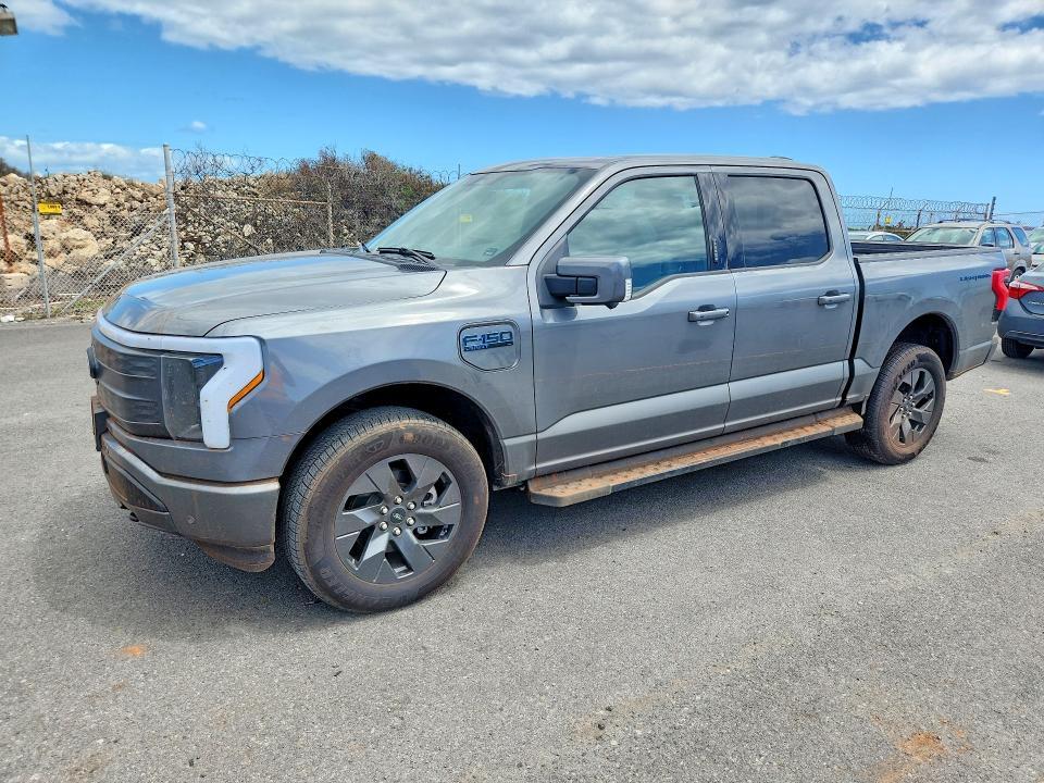 2025 Ford F150 Lightning Lariat