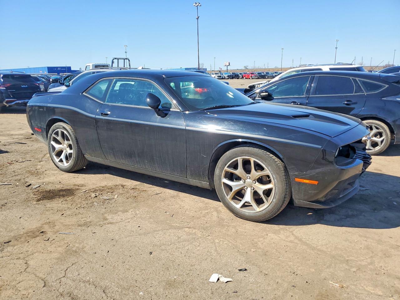 2015 Dodge Challenger sxt Plus