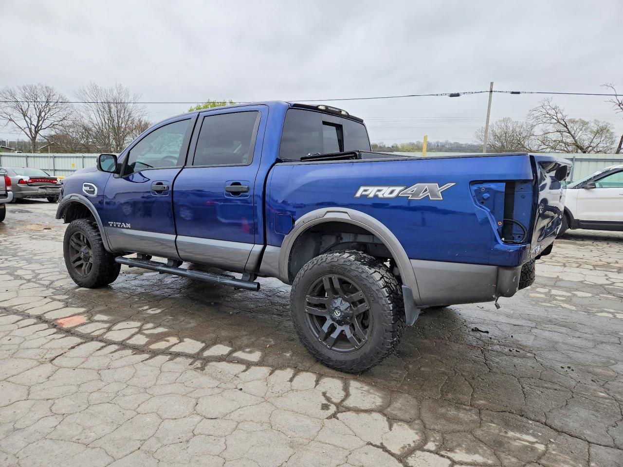 2017 Nissan Titan PRO-4X