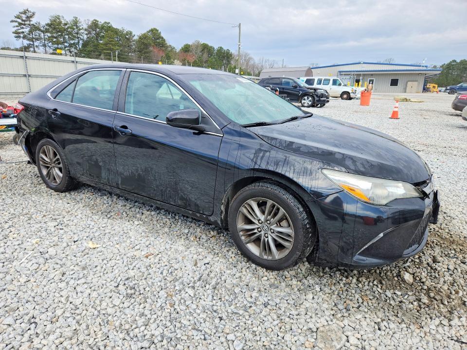 2016 Toyota Camry se