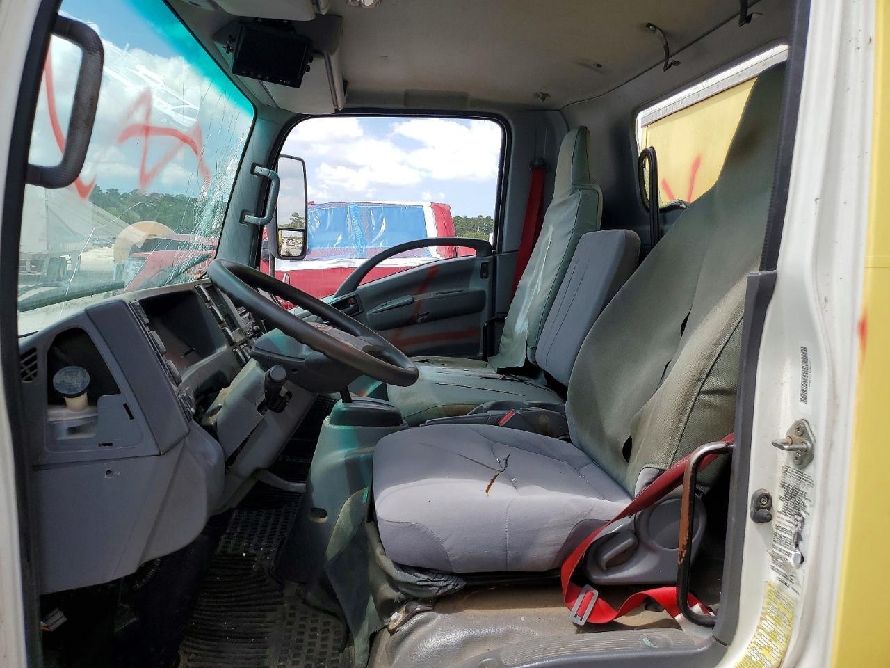 2017 Isuzu NPR HD Utility / Service Truck