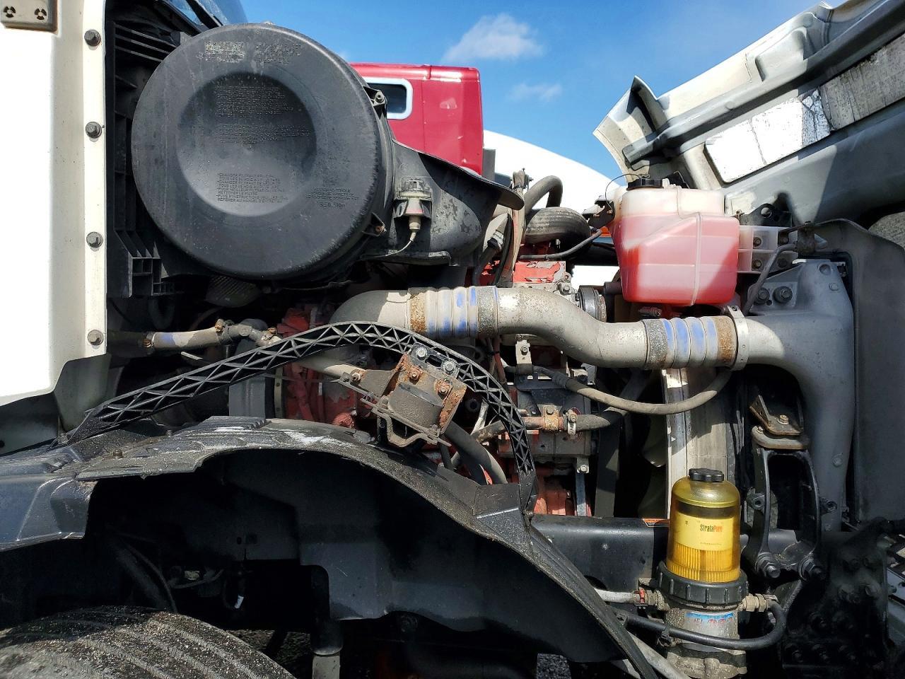 2016 Volvo VNL Semi Truck