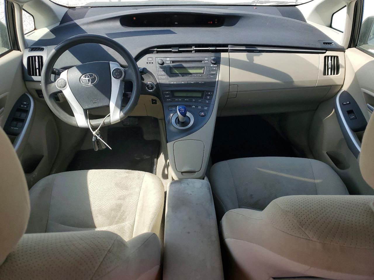 2010 Toyota Prius ii