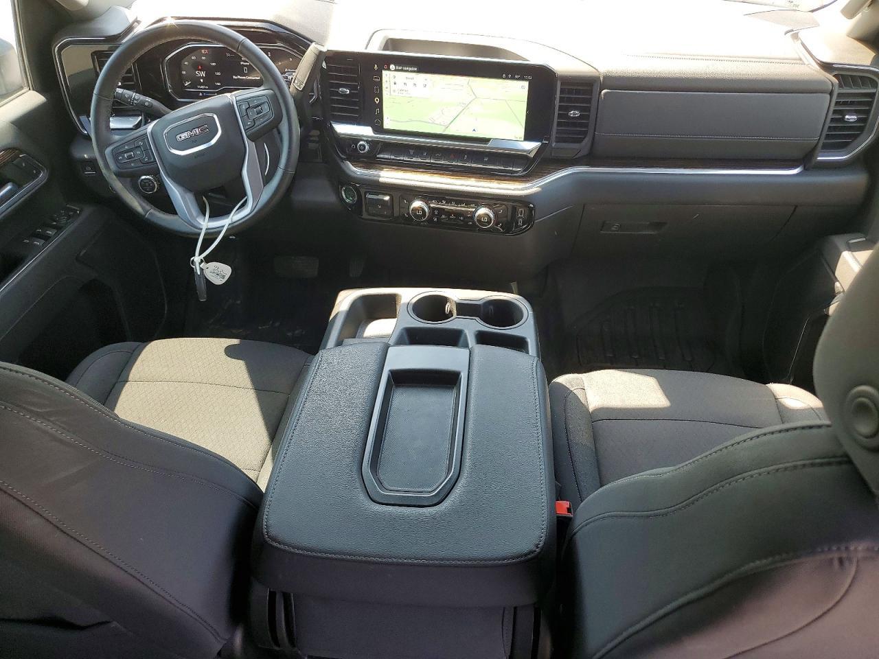 2025 GMC Sierra K2500 SLE