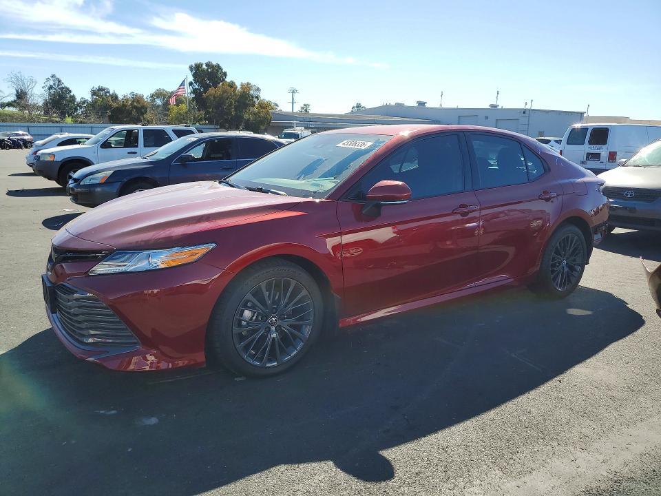 2020 Toyota Camry xle