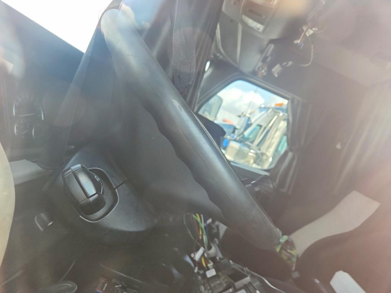 2022 Freigliner 2022 Freightliner Cascadia 126 Semi Truck