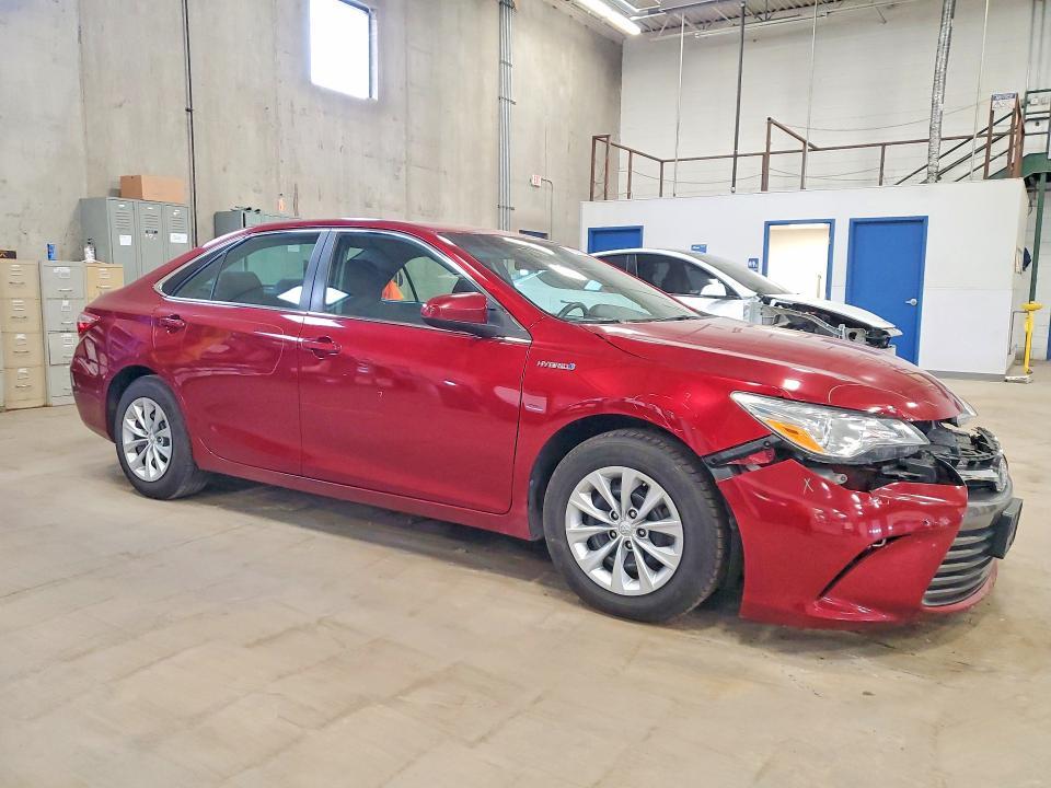 2015 Toyota Camry Hybrid le