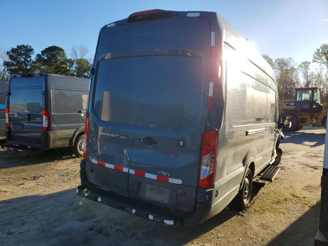 2020 Ford Transit T-250