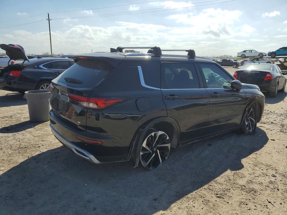 2023 Mitsubishi Outlander se