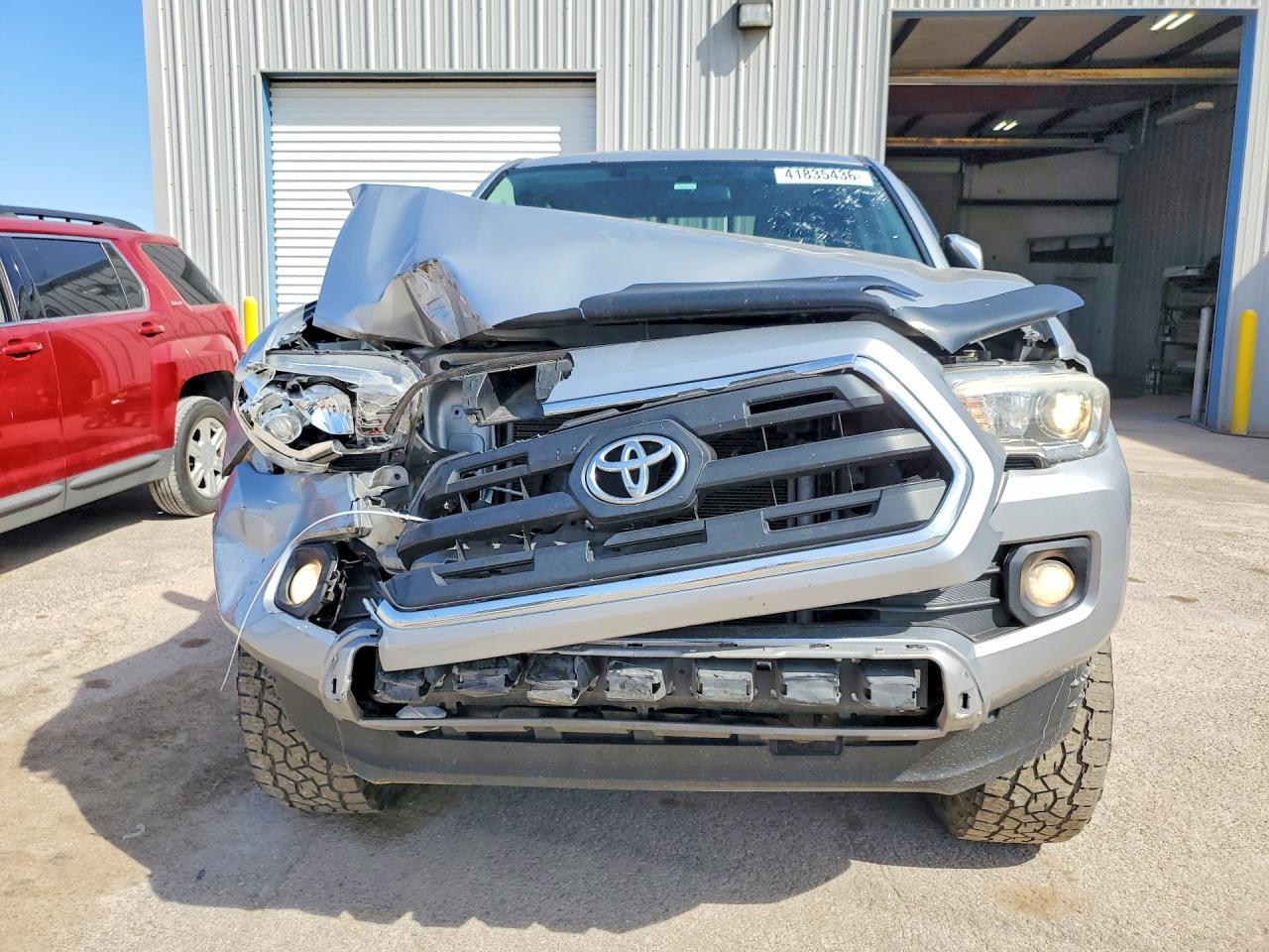 2016 Toyota Tacoma SR5